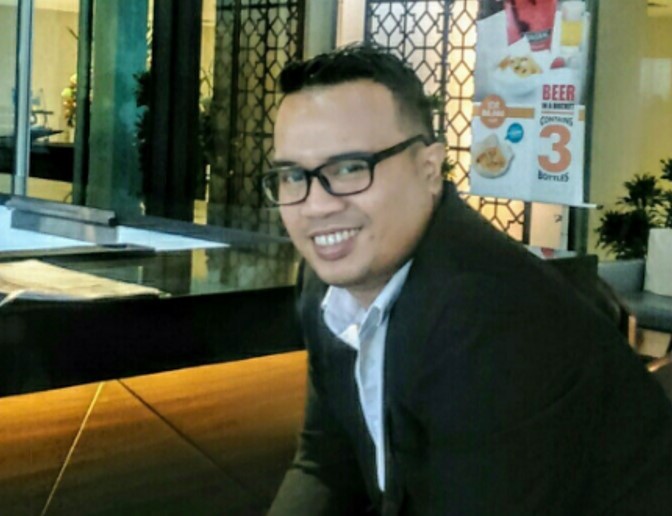 Rully B. Siregar, Executive Housekeeper Pasar Baru Square Hotel Bandung Yang Gemar Bermusik/istimewa