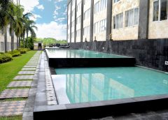 Swimming Pool di Aston Denpasar/istimewa