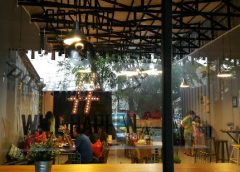 Nongkrong Lebih Seru di #Hastag Cafe Purwakarta/Tripadvisor
