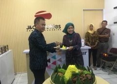 Outlet J&C Cookies Bandung yang Ke-6 Hadir di Komplek Batununggal/istimewa