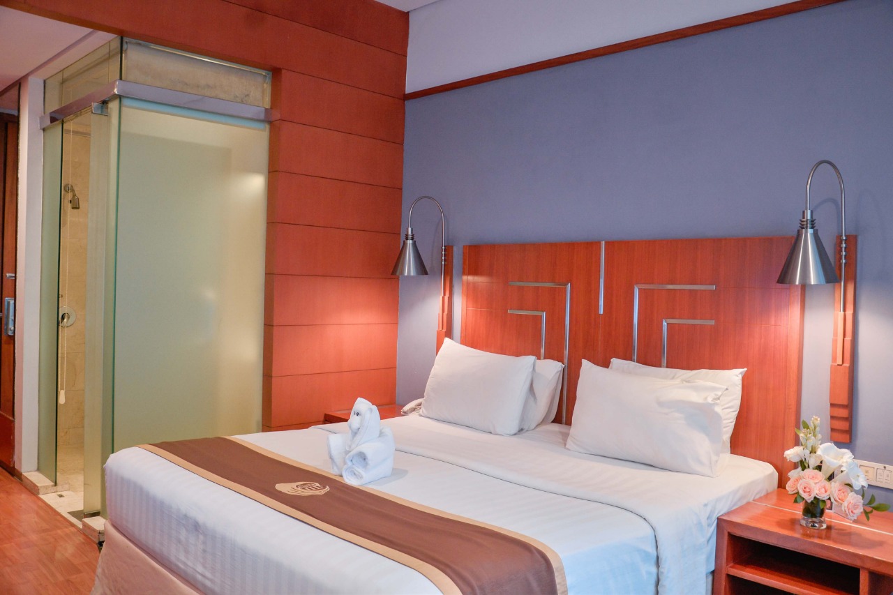 Deluxe Room Double Bed di Hotel Savoy Homann Bandung