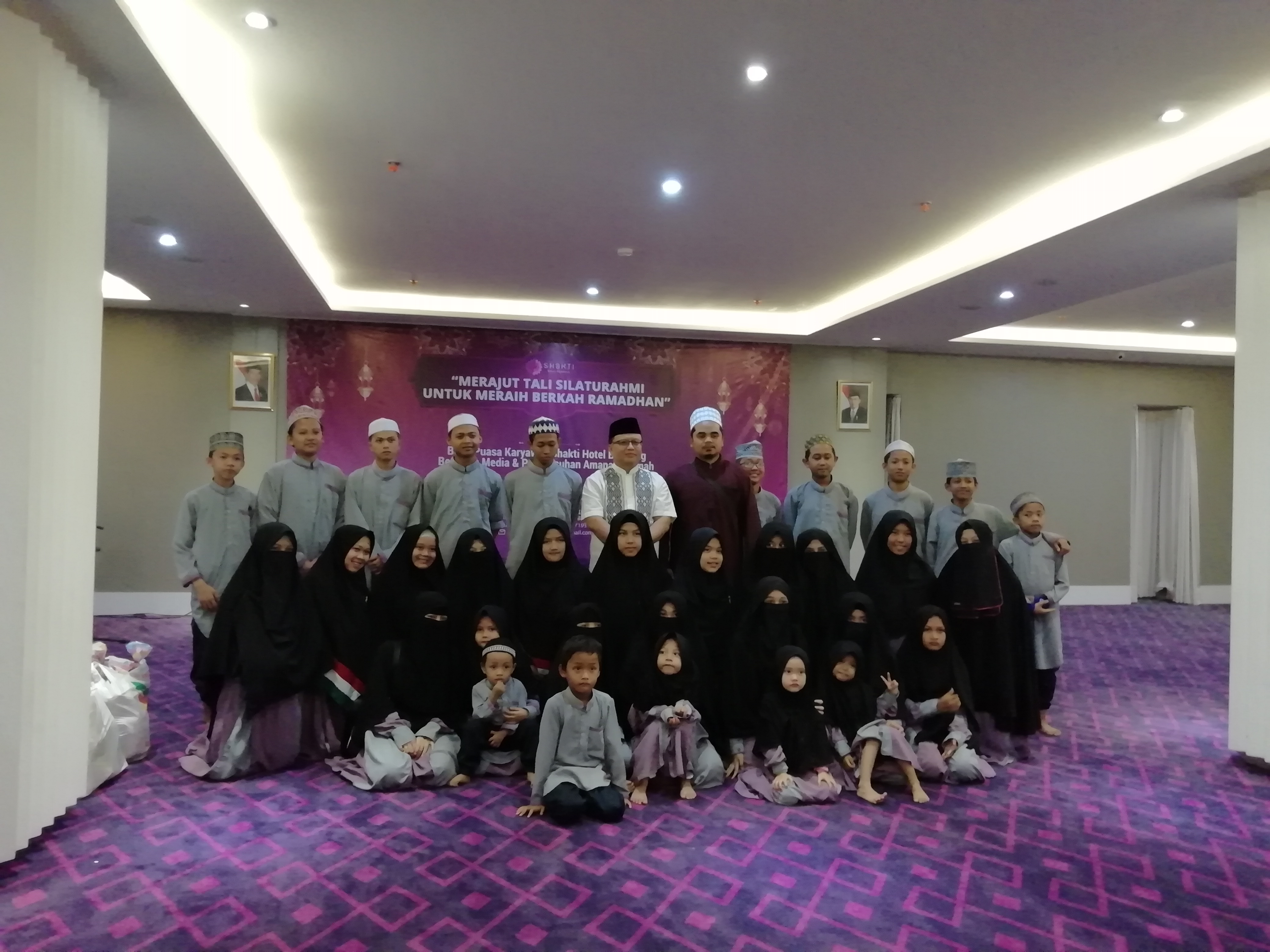 Shakti Hotel Bandung Gelar Acara Buka Puasa Bersama Anak Panti Asuhan/Bisnis-Novi