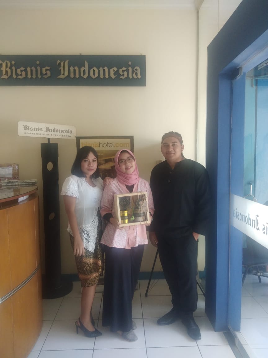 Kunjungan Grand Mercure Bandung Setiabudi ke Kantor Bisnis Indonesia
