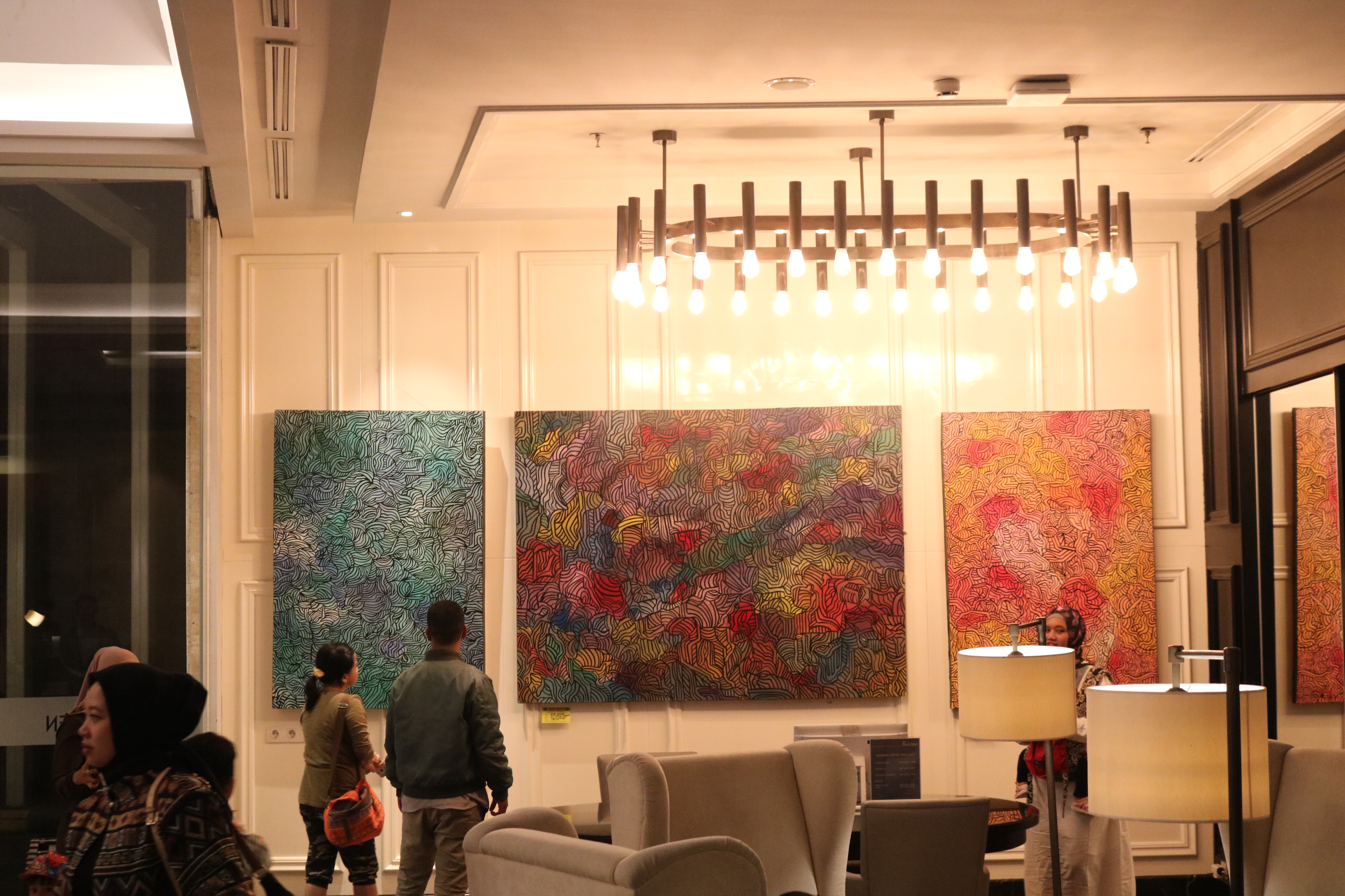 Ada Pameran Lukisan Widi Hasto di Hotel De Paviljoen Bandung