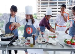 Serunya Masak Bareng Chef “Juna” Hotel HARRIS Bundaran Satelit Surabaya
