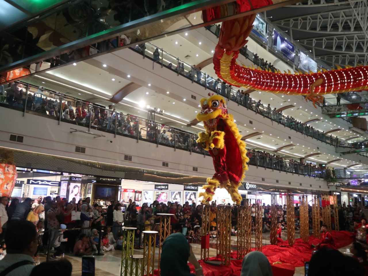Imlek 2020: Ada Pertunjukan Barongsai Kelas Dunia di Pondok Indah Mall