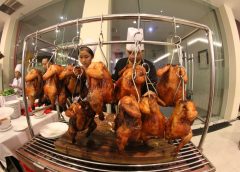 Roasted Chicken dan Yi Mein, Menu Imlek Spesial di Horison Ultima Riss Malioboro